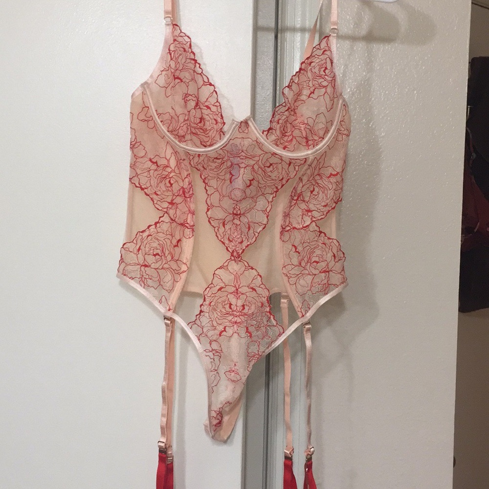 Size Small cream and red Lace teddy